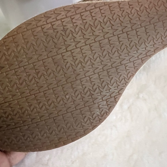 Michael Kors Damita Leather platform wedges sz 9.5 NWOT - Picture 14 of 14